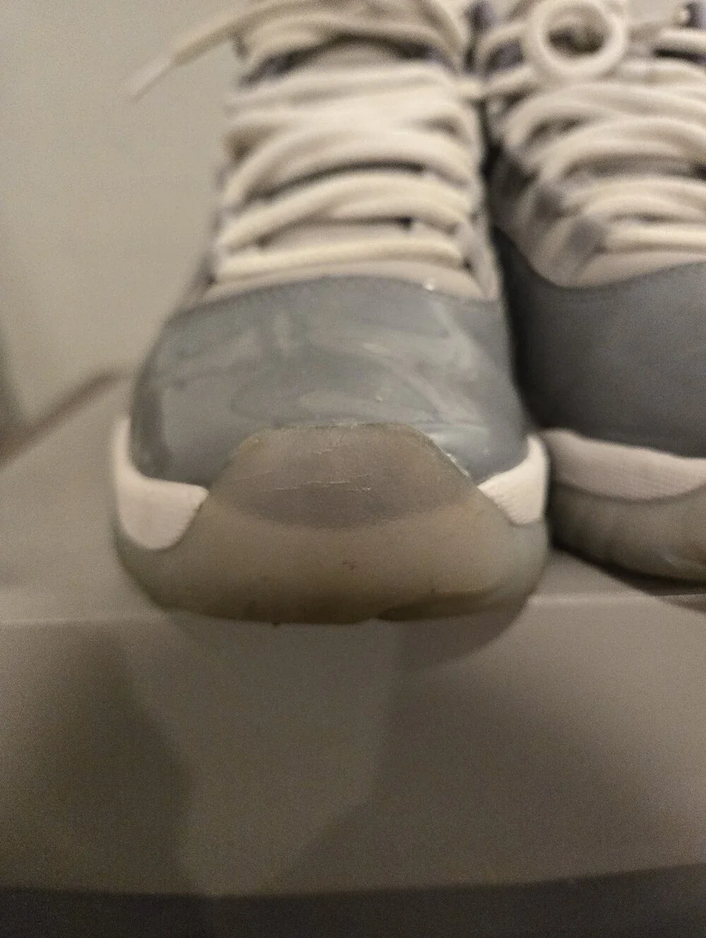 USED Nike Air Jordan 11 Retro Cool Grey Size 9